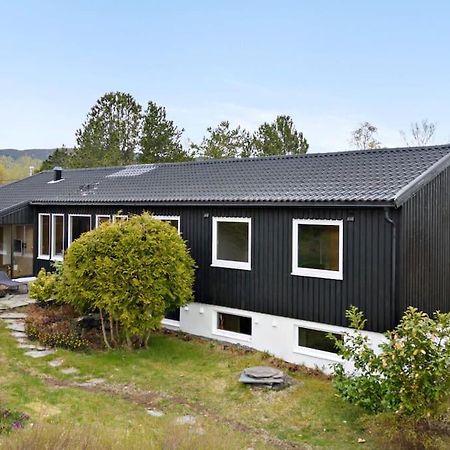 Tranquil Haven Villa Ålesund Buitenkant foto